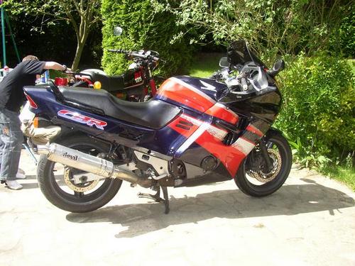 Honda CBR1000F Honda CBR1000F